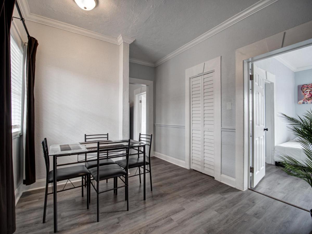 Modern Westshore Apartment Tampa Exterior photo