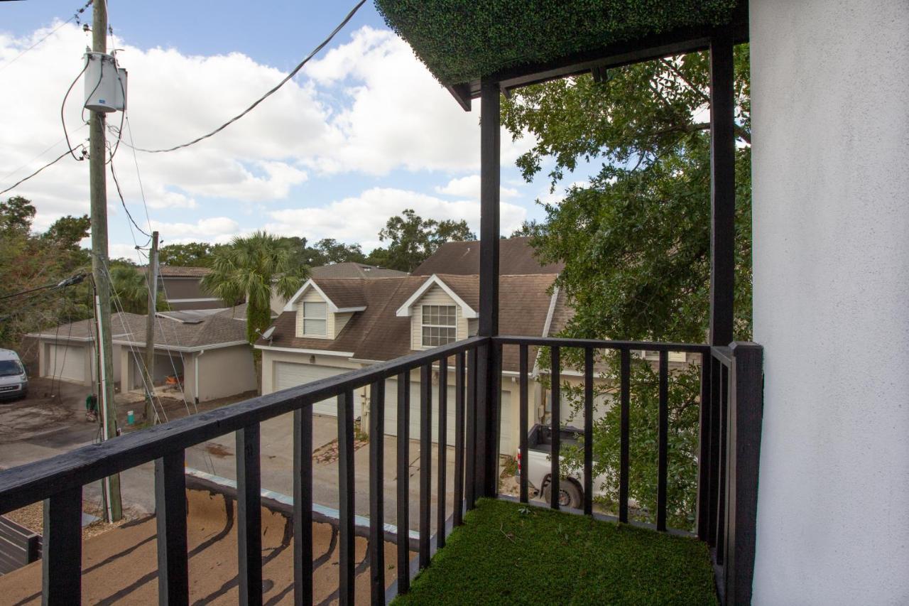 Modern Westshore Apartment Tampa Exterior photo